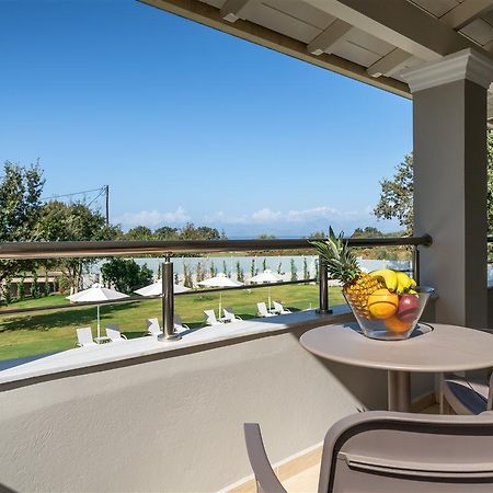 Karavos Apartments アカラヴィ エクステリア 写真