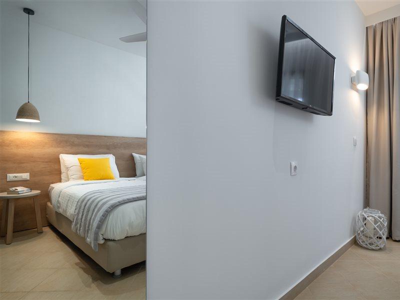 Karavos Apartments アカラヴィ エクステリア 写真